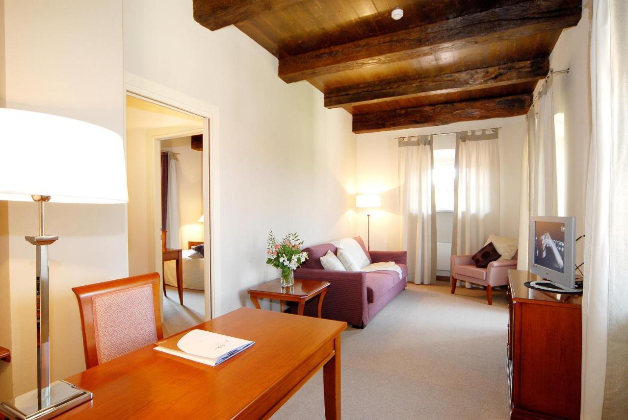Hotel Antico Podere Propano Saluzzo Buitenkant foto