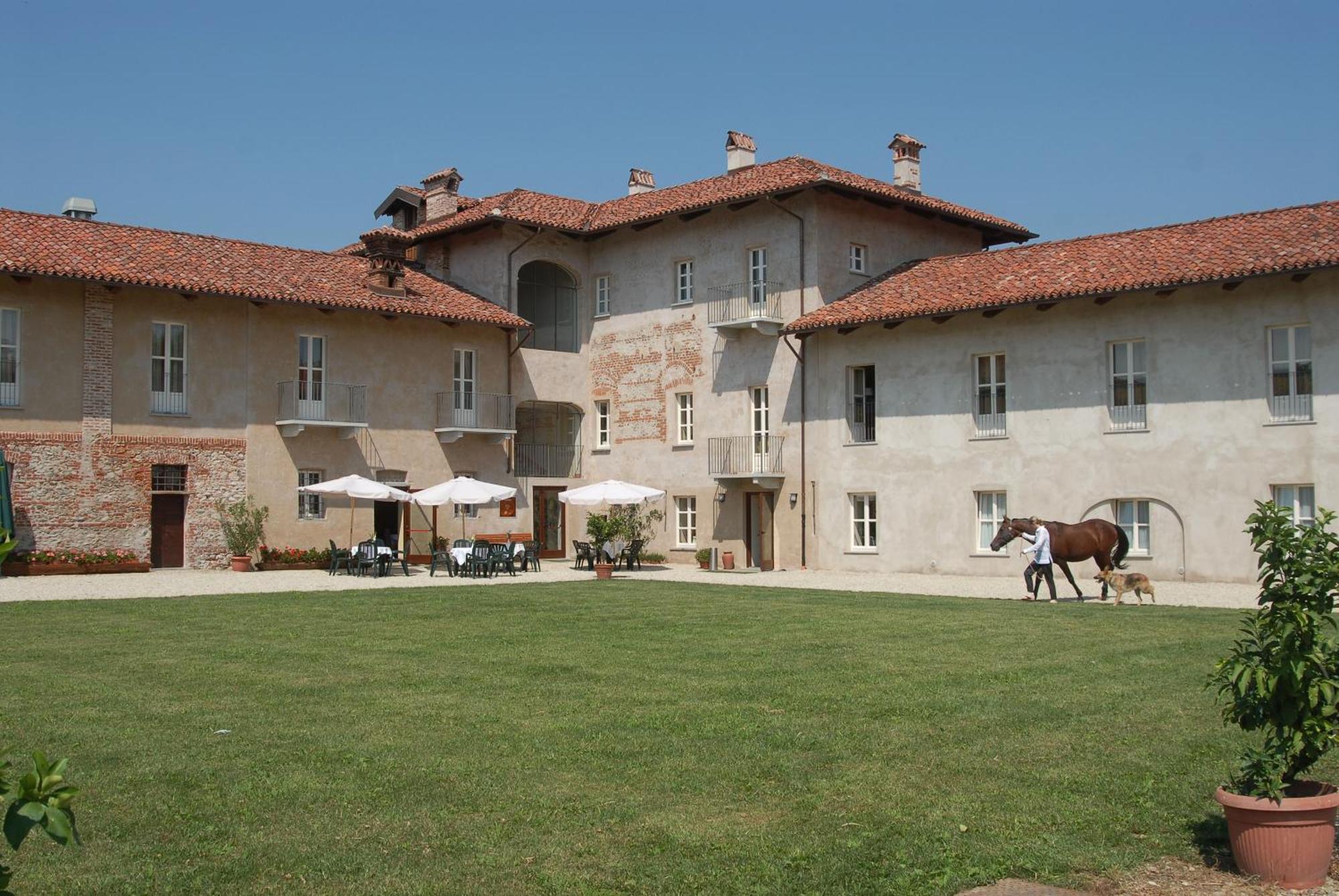 Hotel Antico Podere Propano Saluzzo Buitenkant foto